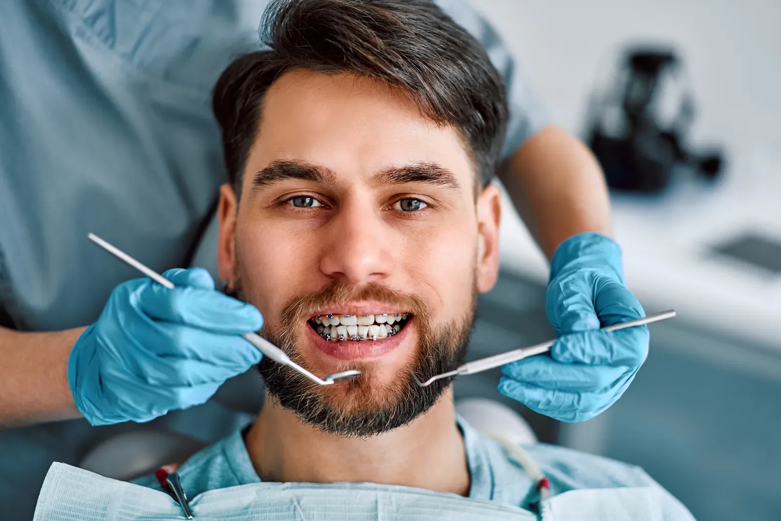 Invisalign vs. Traditional Braces: How to Choose