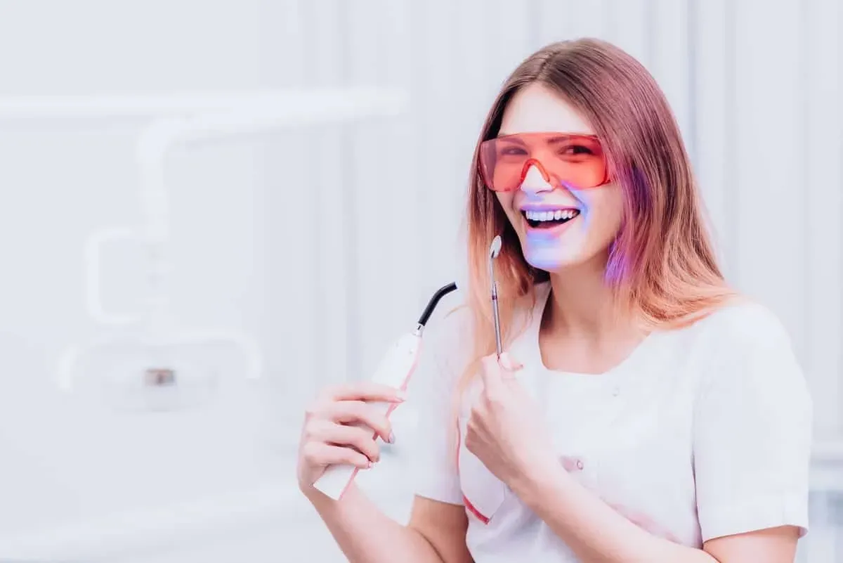 Keep Your Smile Bright: What Happens After Professional Whitening Treatment