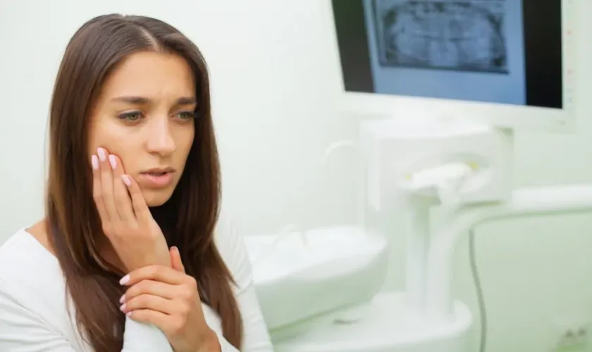 Dr. Le’s Tips for Relieving Painful Mouth Ulcers & Sores
